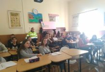 O nouă acţiune a poliţiştilor la şcolile din Gherla! Ce informaţii au primit elevii (FOTO)