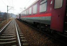 Un tren de călători a deraiat în apropiere de Câmpia Turzii