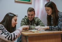 Adolescenți din Aluniș, Dej sau Mintiu Gherlii încearcă pentru prima dată educația non-formală