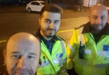 Doi poliţişti din Cluj au ajutat un tată să ajungă cu cadourile la copilul său, în Bacău, la 400 de kilometri distanţă