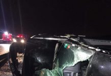 FOTO | Accident în Apahida: un şofer de TIR a făcut praf o maşină, când o depăşea, în Cluj, apoi a fugit