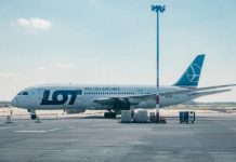 Pilotul unui avion care vine din Polonia a anunţat turnul de control de la Cluj că are un posibil infectat cu coronavirus în aeronavă (ACTUALIZARE)