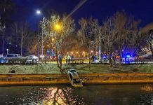 Accident cu două maşini lângă Cluj Arena! Un şofer a „zburat” în râul Someş (FOTO)