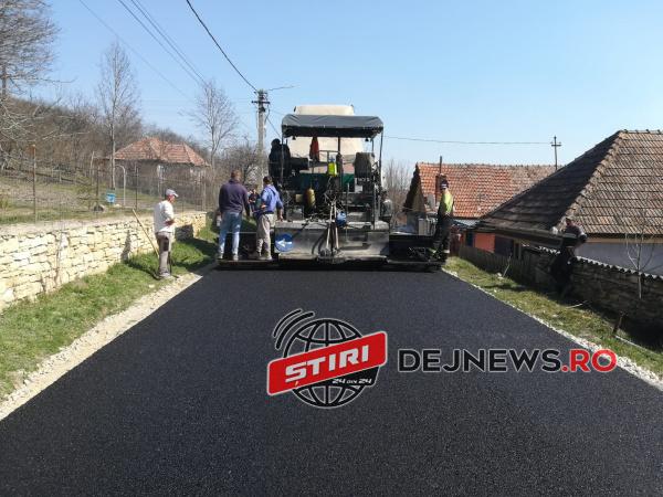 b40a3573-6365-42a9-9b47-c8b0d6b2da12