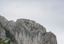 Un bărbat a căzut de pe un versant din Cheile Turzii! Va fi transportat la spital cu elicopterul SMURD (FOTO)