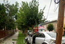 Accident cu două mașini în Dej! O femeie a fost rănită (FOTO)