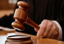 Mama din Dej care si-a lăsat copilul să putrezească a fost arestată