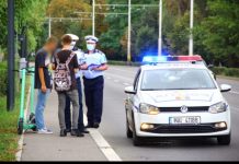Biciclişti şi conducători de trotinete amendaţi în cadrul unei ample acţiuni desfăşurate de poliţiştii clujeni (FOTO)
