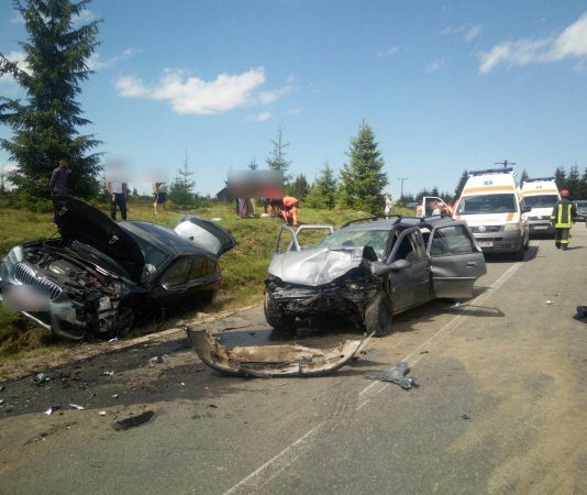 Accident între Dealul Negru și Beliș! 5 persoane au fost rănite (FOTO)