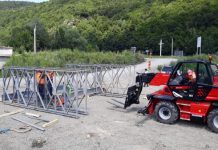 Pod metalic provizoriu pe Drumul Apusenilor, în localitatea Valea Drăganului (FOTO)