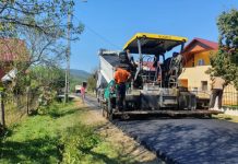 Au fost finalizate lucrările de asfaltare pe drumul judeţean 182F Cuzdrioara – Valea Gârboului – Rugășești (FOTO)