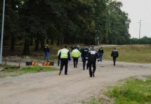 Amplă acţiune a poliţiştilor, jandarmilor şi funcţionarilor publici din Dej şi Gherla (FOTO)