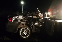 Mașină lovită de tren la Jucu! Un tânăr a fost rănit (VIDEO/FOTO)