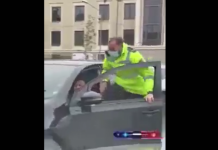 Scene incredibile la Cluj! Un poliţist s-a urcat pe o maşină aflată în mers pentru a nu fi călcat (VIDEO)