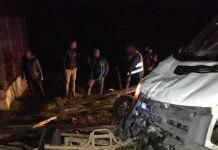 Accident pe o stradă din Gherla! Impact între o autoutilitară şi o căruţă (FOTO)