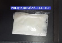 Percheziţii la Cluj! Trei bărbaţi au fost arestaţi pentru trafic de droguri (FOTO)