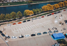 Peste 350 de persoane vaccinate, în prima zi, la centrul drive-through din Cluj-Napoca (FOTO)