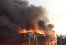 Autobuz electric distrus de un incendiu în Dej (VIDEO/FOTO)