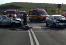 Impact frontal între două maşini pe centura de la Vâlcele! Patru persoane au fost rănite (VIDEO)