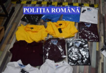Articole de îmbrăcăminte contrafăcute, în valoare de 140.000 de lei, confiscate de poliţiştii clujeni (FOTO)