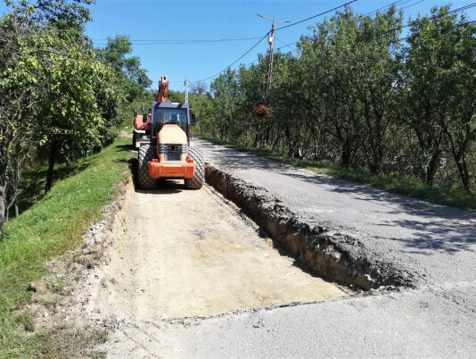 Consiliul Județean a demarat lucrări de întreținere cu asfaltare pe DJ 109D (DJ 109C) – Nicula – Săcălaia – Sic – Coasta (FOTO)