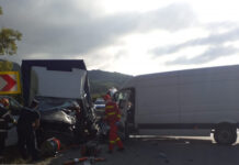 Grav accident între Dej şi Baia Mare! Două persoane rănite, a fost solicitat elicopterul SMURD (FOTO)