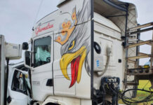 Accident în judeţul Mureş între un TIR şi o dubă conduse de doi şoferi din judeţul Cluj (FOTO)