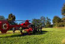 Doi bărbaţi răniţi după ce au fost prinşi sub un maldăr de pământ în Viştea! A fost solicitat elicopterul SMURD (FOTO)