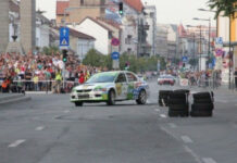 Accident la Raliul Clujului! Două persoane rănite după ce au ieşit cu maşina în decor