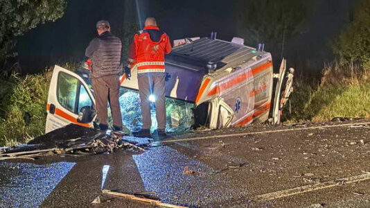 Accident cu Ambulanța în Cluj, pacienta transportată a murit – VIDEO