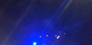 Ambulanță – surprinsă că circula cu ușa deschisă, în apropiere de Dej. SAJ BN: „Urmează să verificăm starea tehnică a sistemului de închidere” (VIDEO)